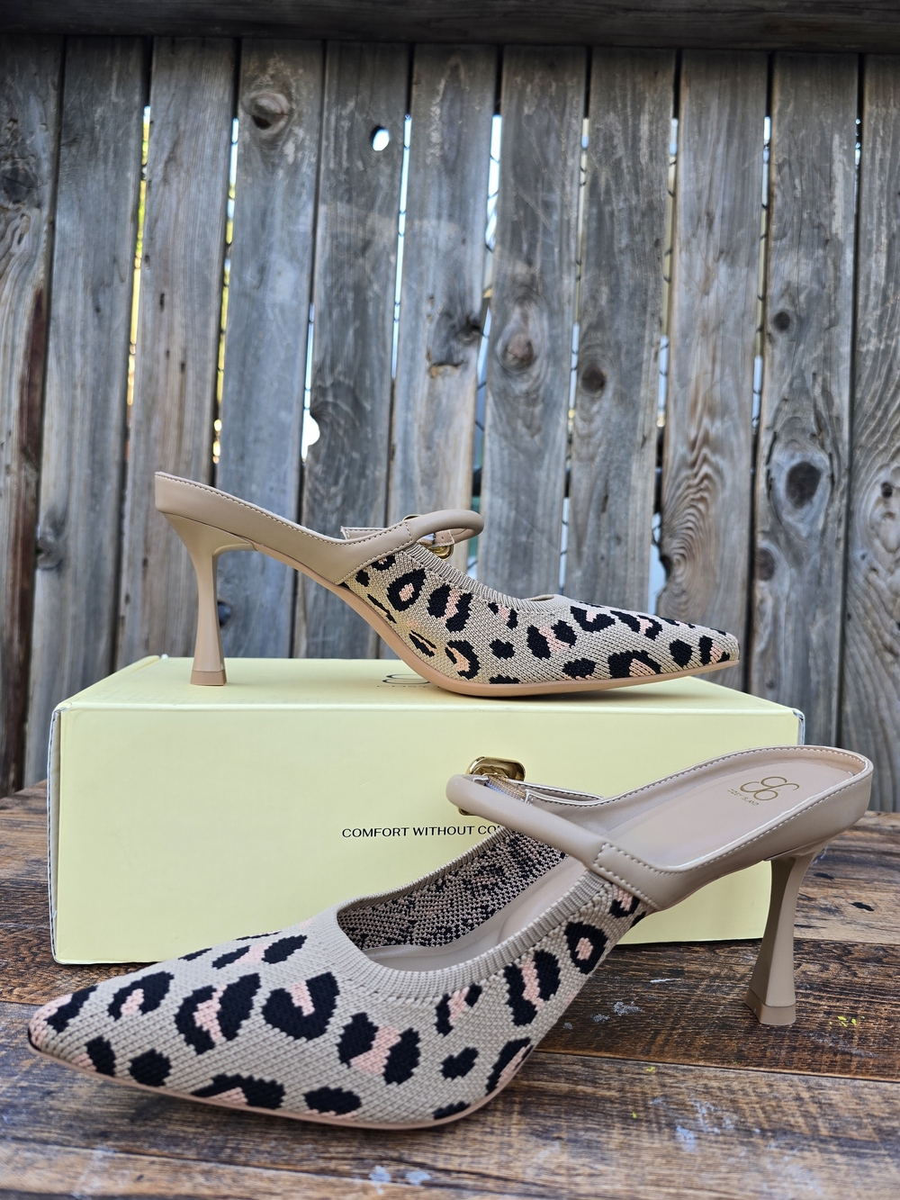 Cozy Island Leopard Print Pointed Toe Mule Heels in Beige Size 10